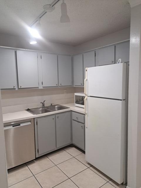 2671 Riverside Drive - Photo 6
