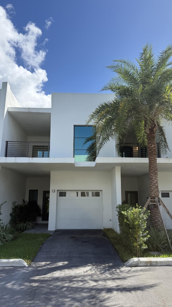 2526 Pierce Street - Photo 1