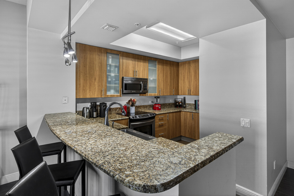 2633 Ne 14th Avenue - Photo 6