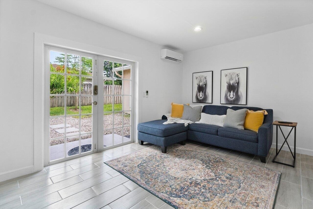 1190 Sachem Head Terrace - Photo 2