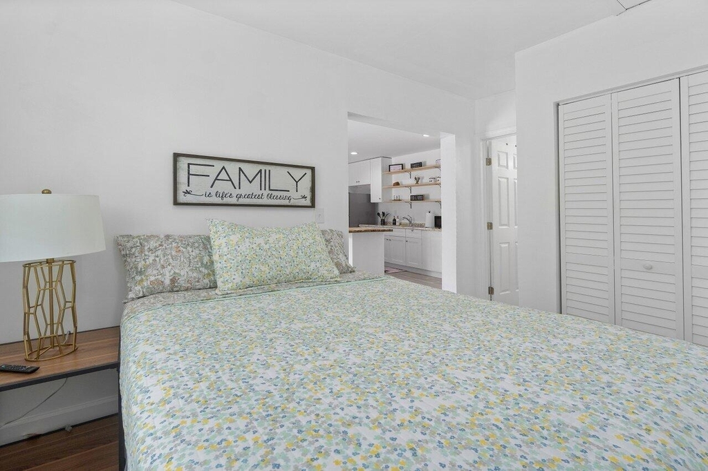 1190 Sachem Head Terrace - Photo 3