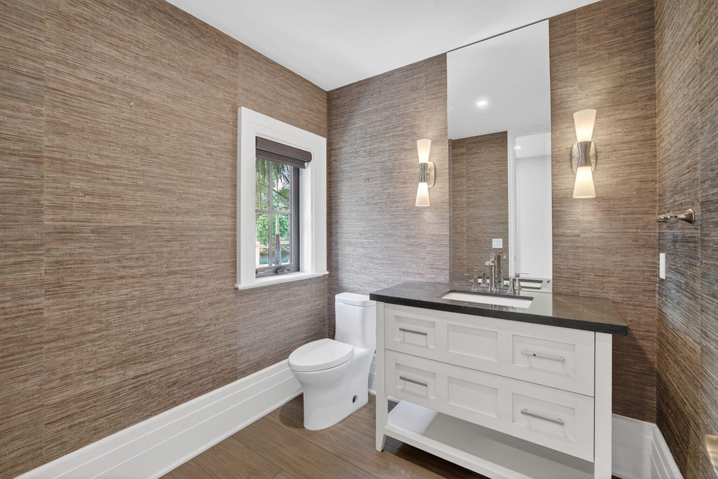 400 Mola Avenue - Photo 32