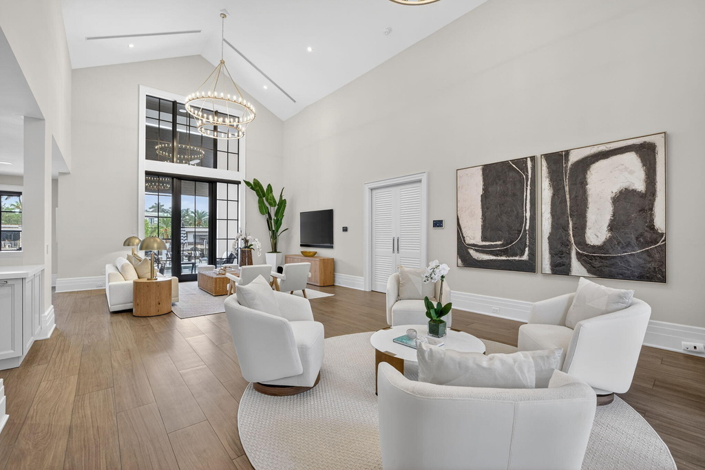 400 Mola Avenue - Photo 11