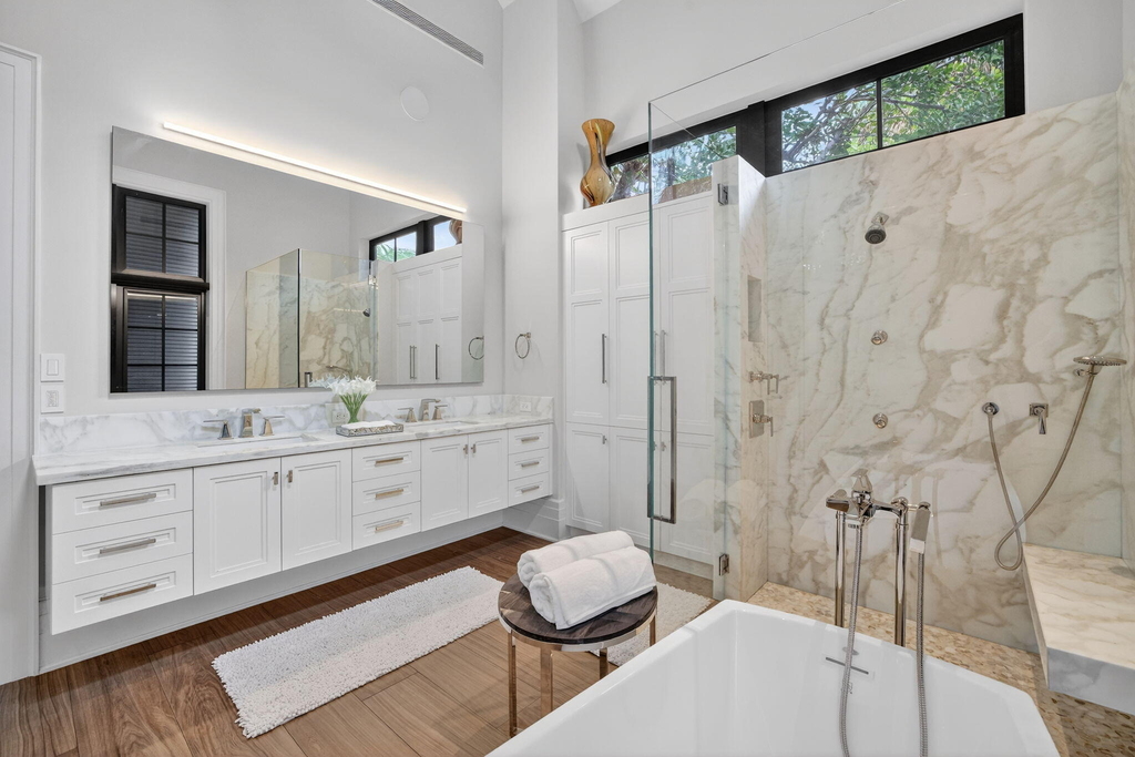 400 Mola Avenue - Photo 39
