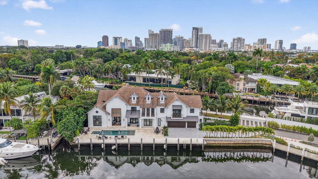 400 Mola Avenue - Photo 3