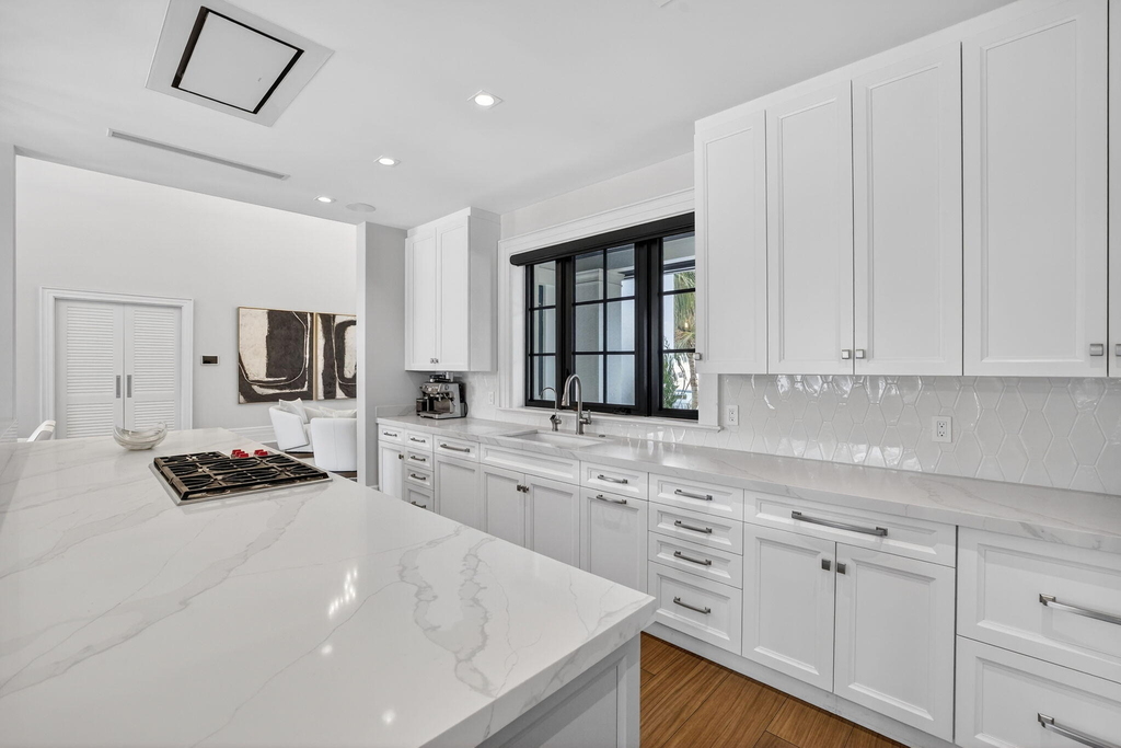 400 Mola Avenue - Photo 27