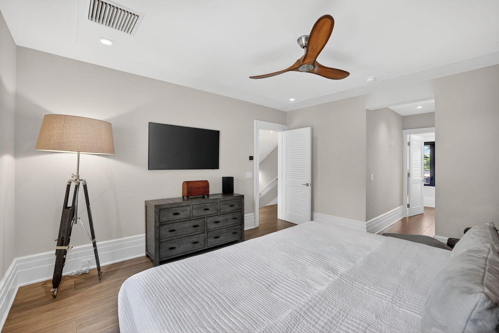 400 Mola Avenue - Photo 51