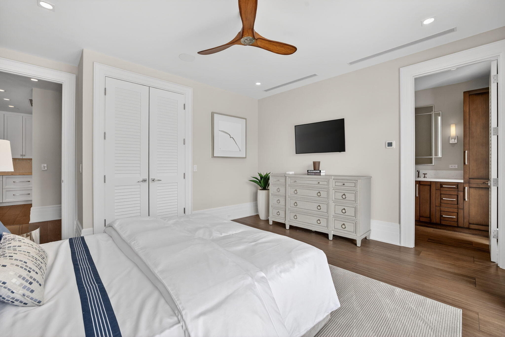 400 Mola Avenue - Photo 43