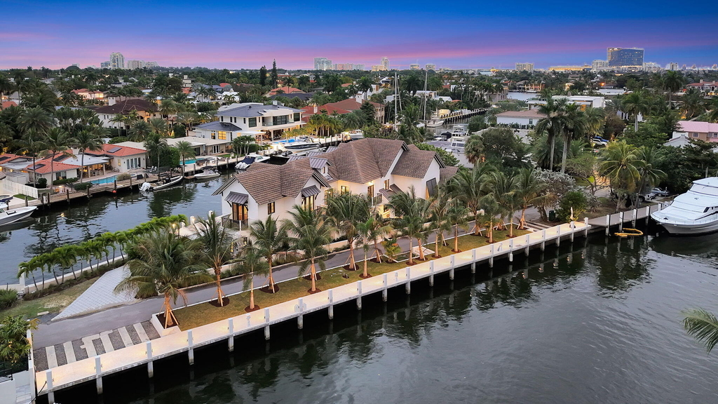 400 Mola Avenue - Photo 1