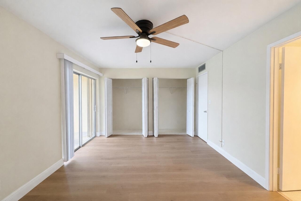 700 Village Green Court - Photo 10