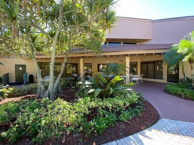 2255 Lindell Boulevard - Photo 26
