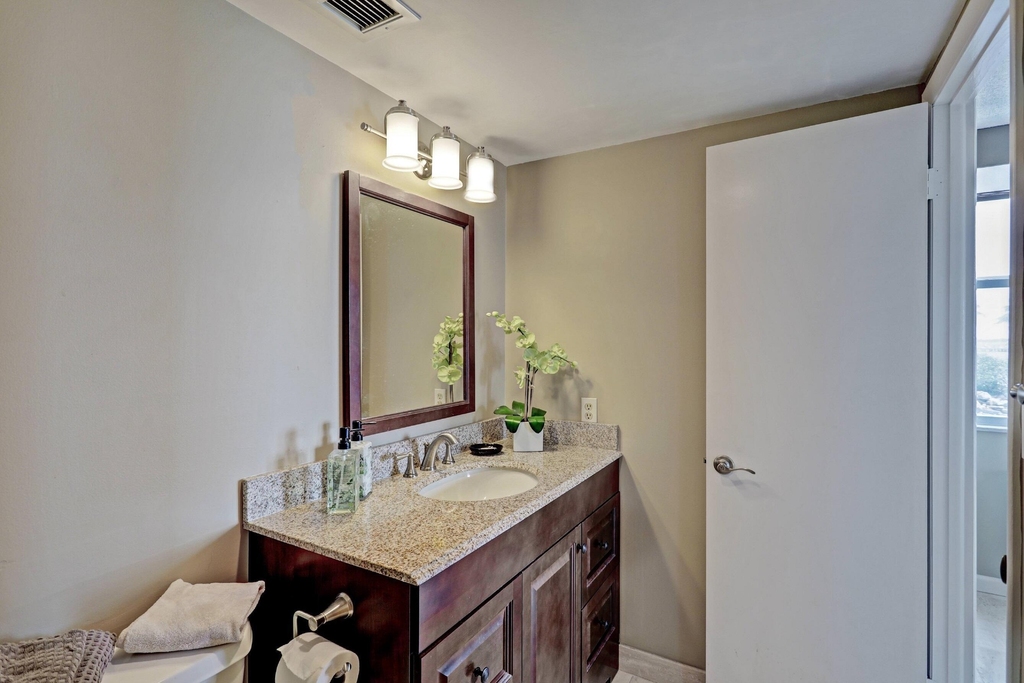 1820 New Palm Way - Photo 21