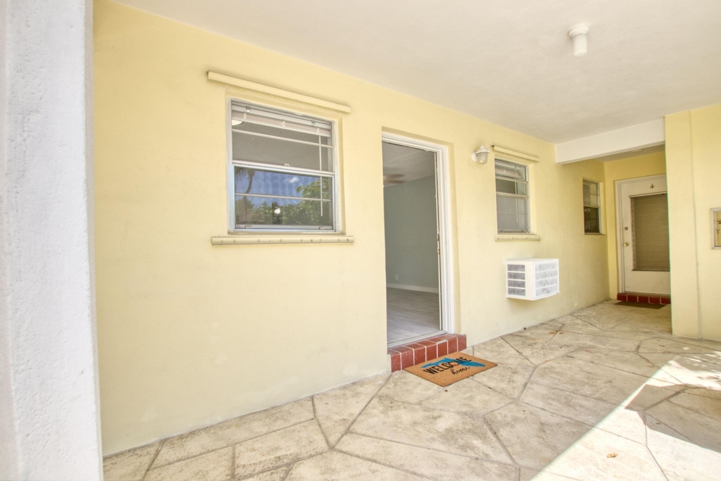 612 2nd Avenue S - Photo 3