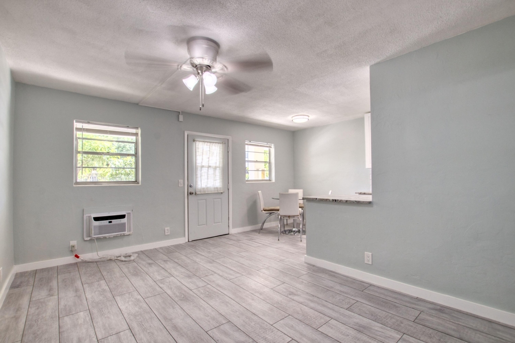 612 2nd Avenue S - Photo 8