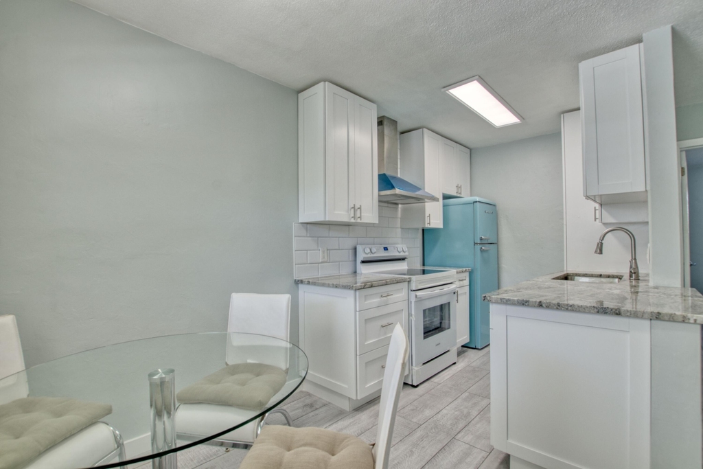 612 2nd Avenue S - Photo 9