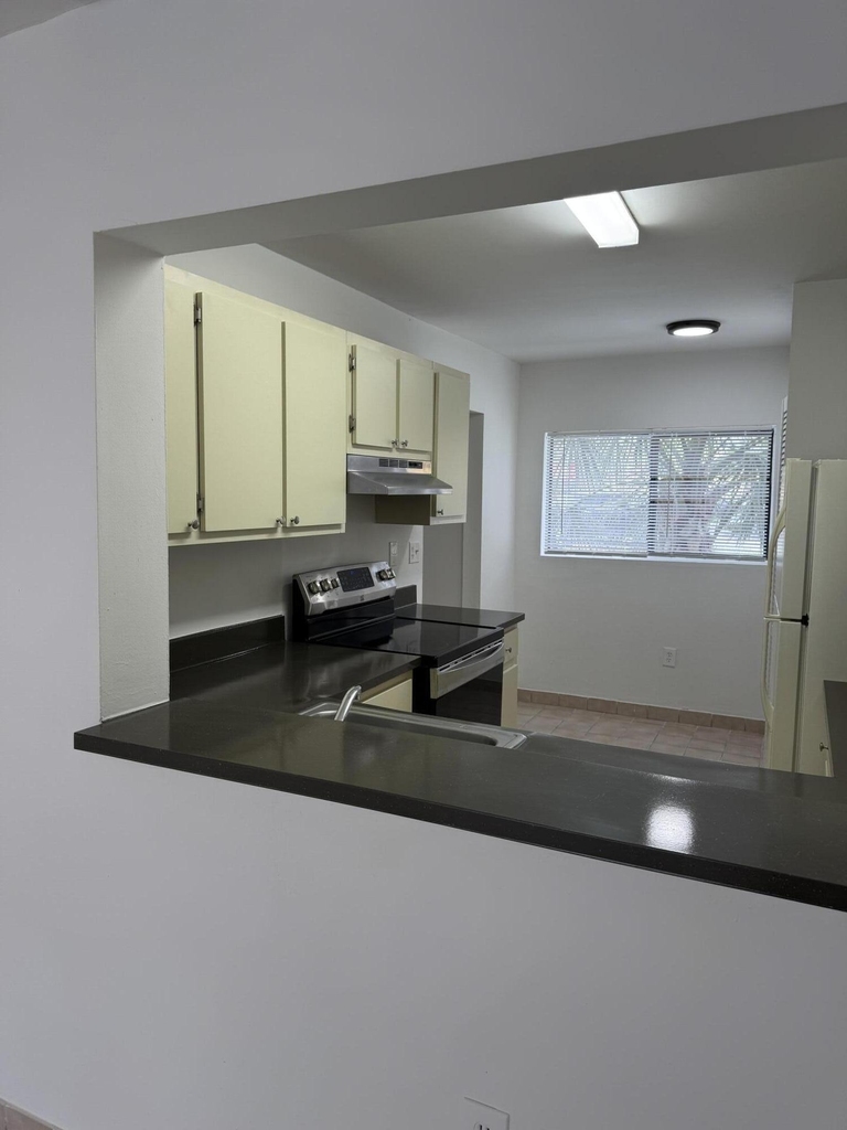 417 E Palm Cir Circle E - Photo 13