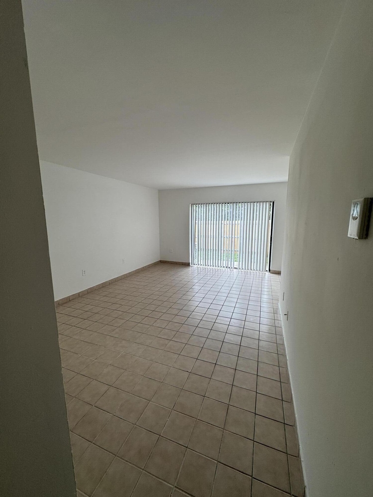 417 E Palm Cir Circle E - Photo 14