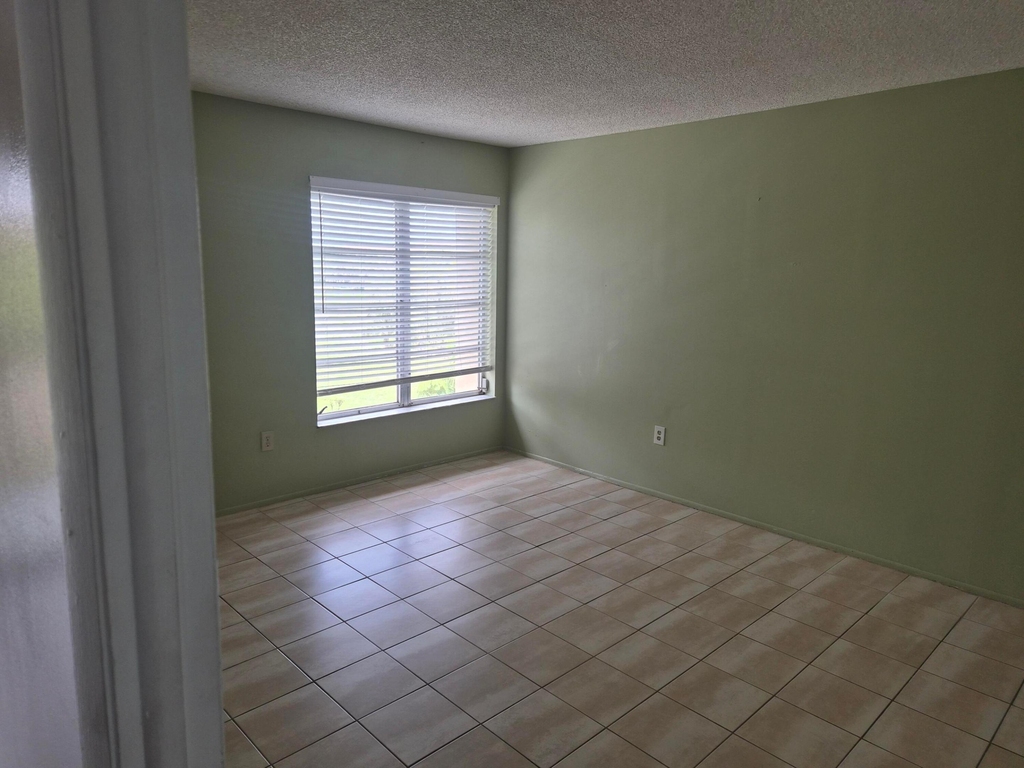 4166 Inverrary Drive - Photo 16
