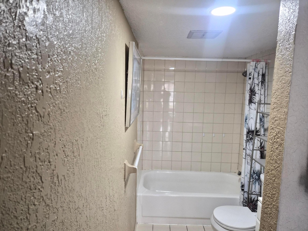 4166 Inverrary Drive - Photo 19