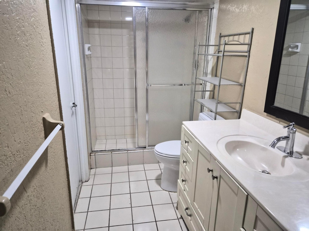 4166 Inverrary Drive - Photo 27