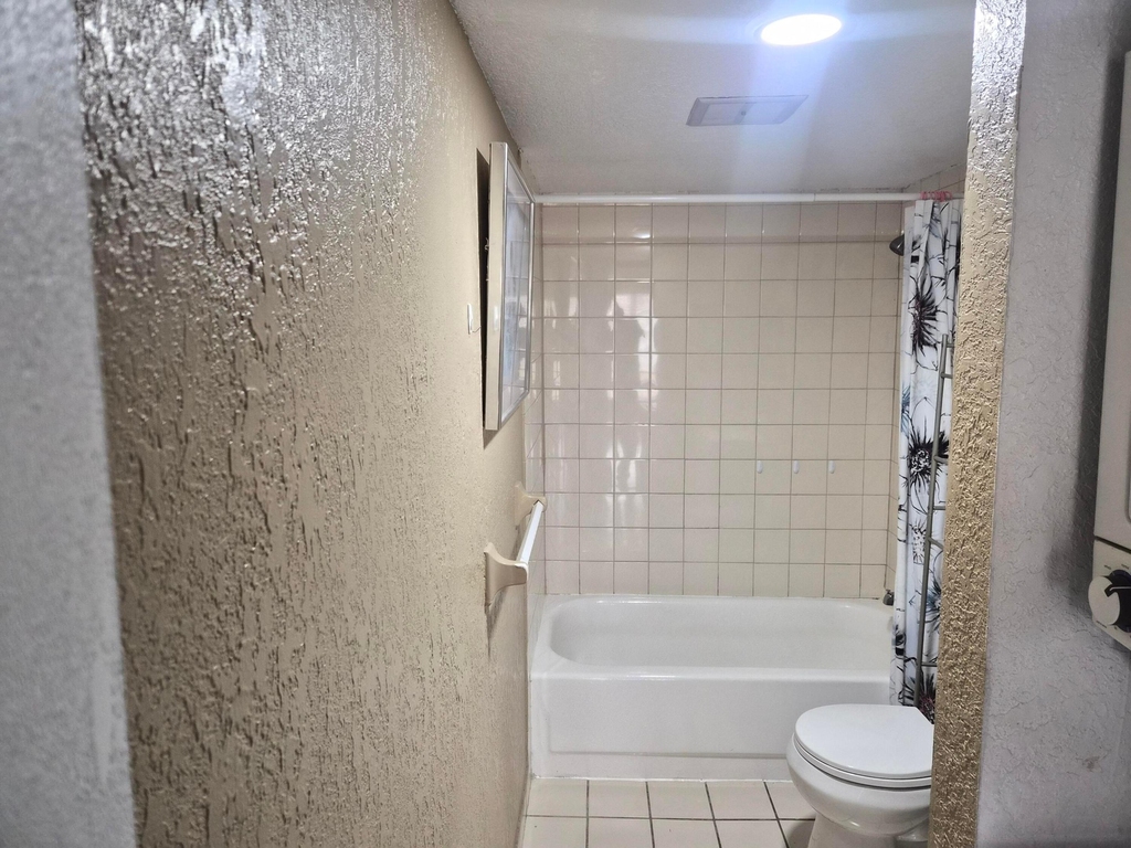4166 Inverrary Drive - Photo 21