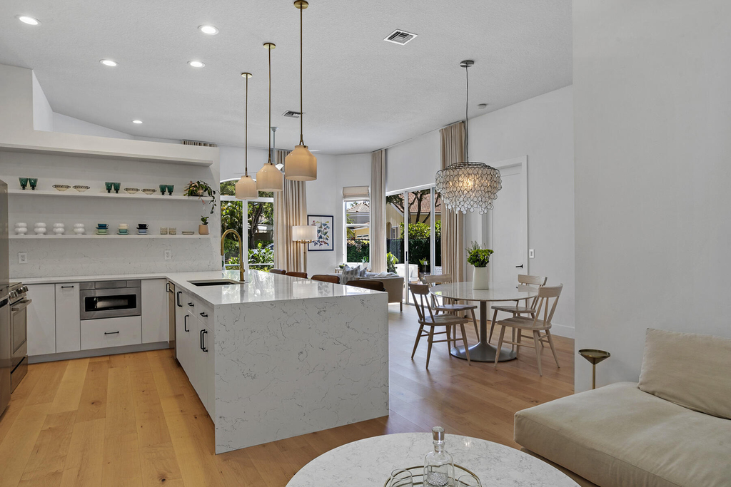 7655 Estuary Court - Photo 0