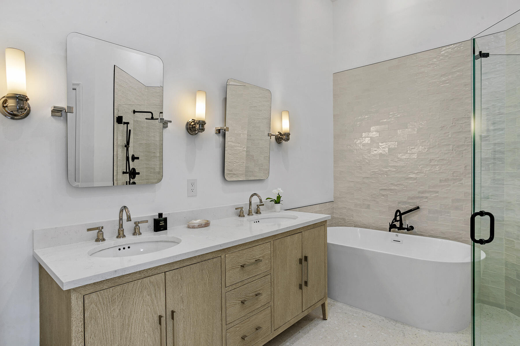 7655 Estuary Court - Photo 8