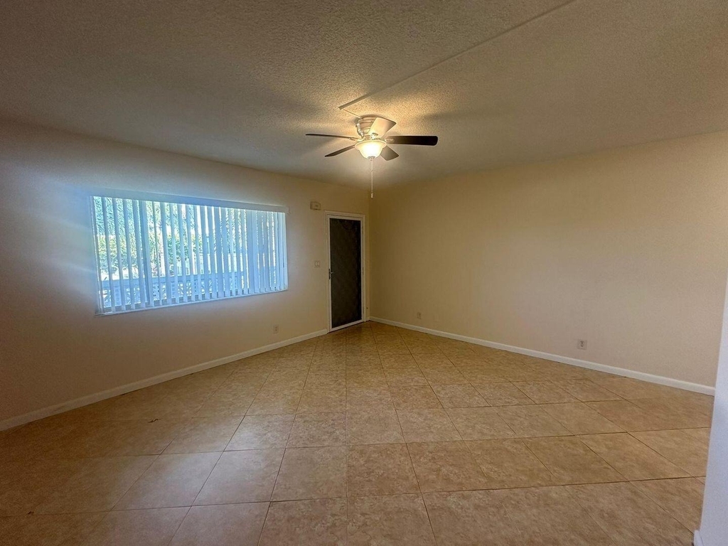 2170 Ne 51st Court - Photo 2