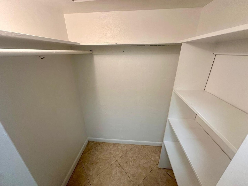 2170 Ne 51st Court - Photo 16