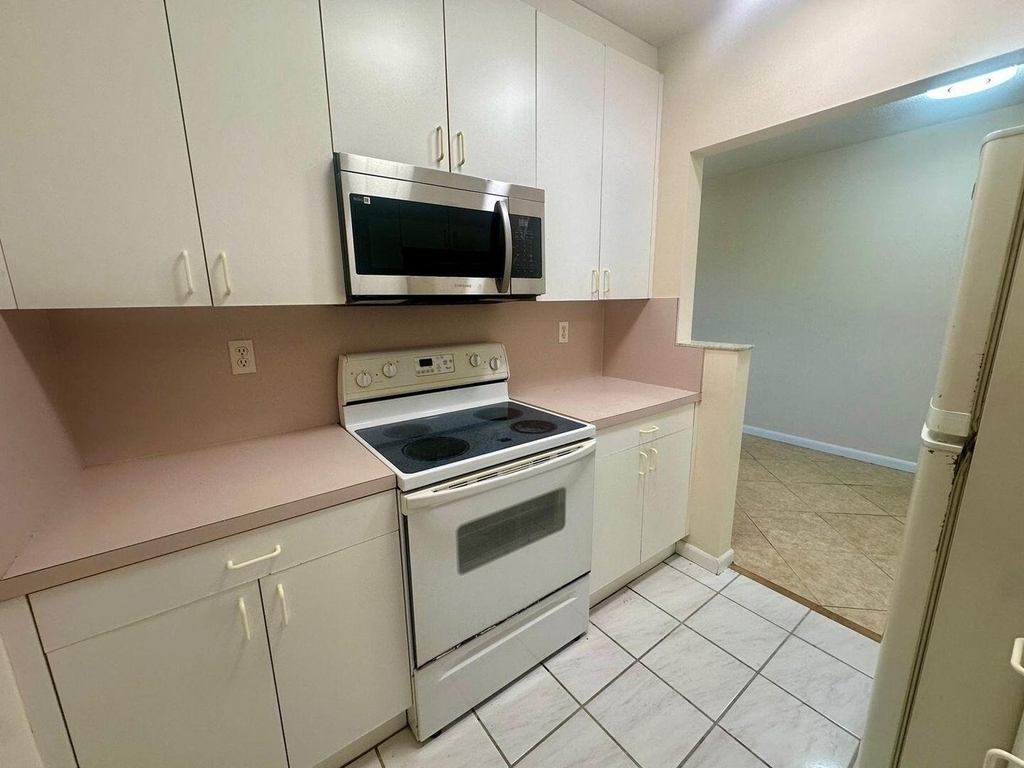 2170 Ne 51st Court - Photo 4
