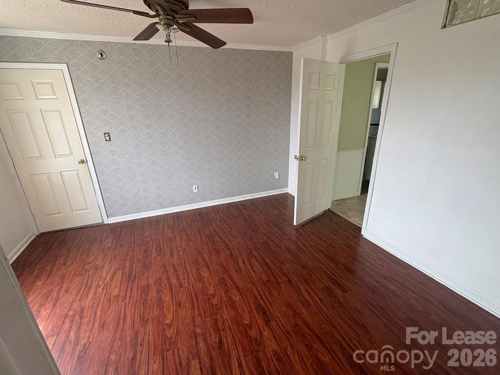 6719 Burkemont Road - Photo 6
