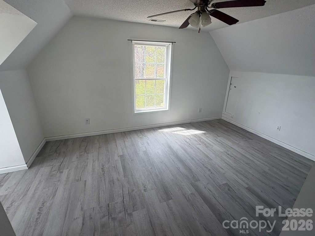 6719 Burkemont Road - Photo 11