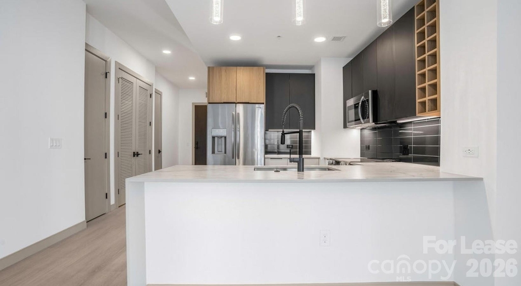 111 E Carson Boulevard - Photo 26