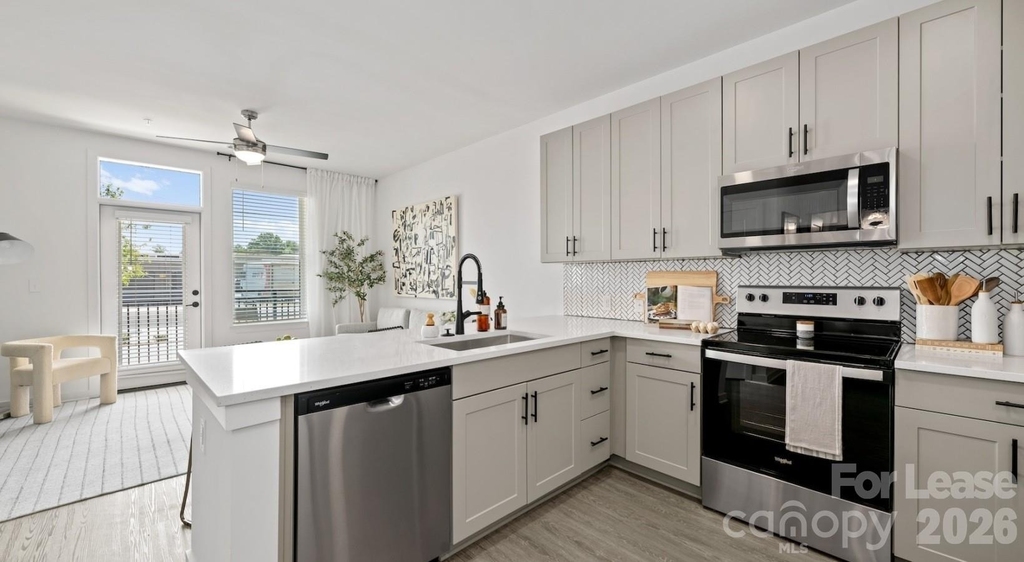 2314 Berryhill Road - Photo 19