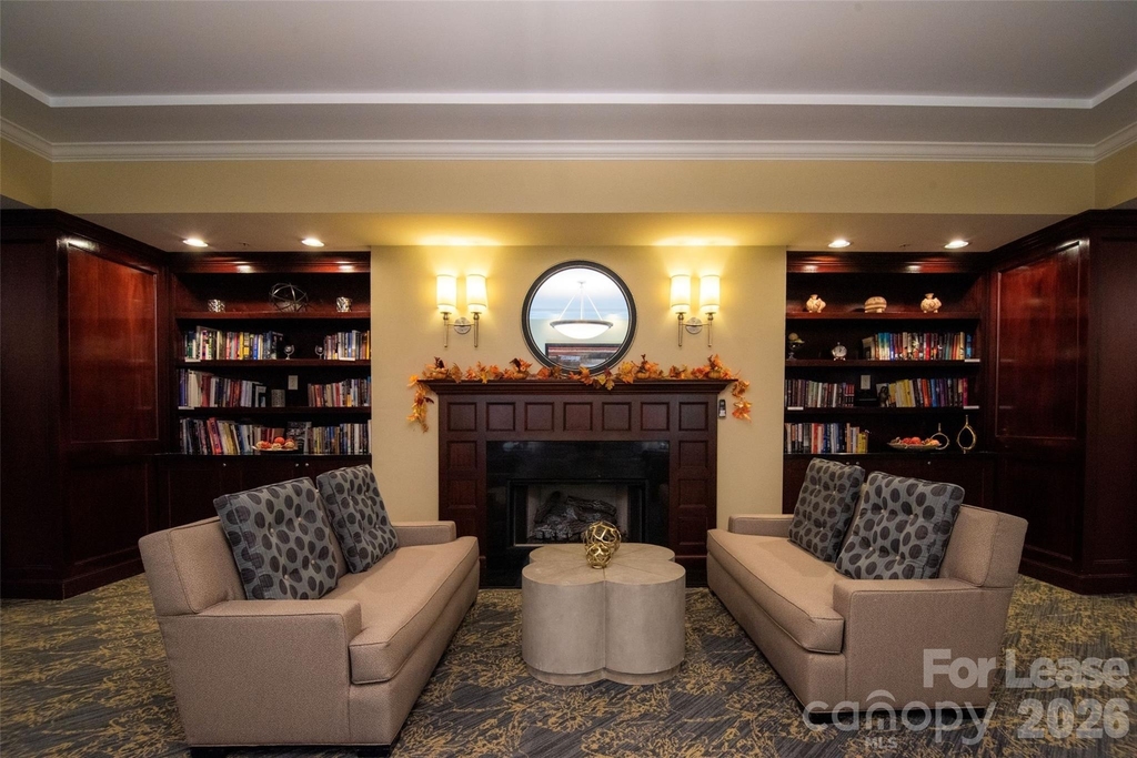 300 W 5th Street - Photo 16