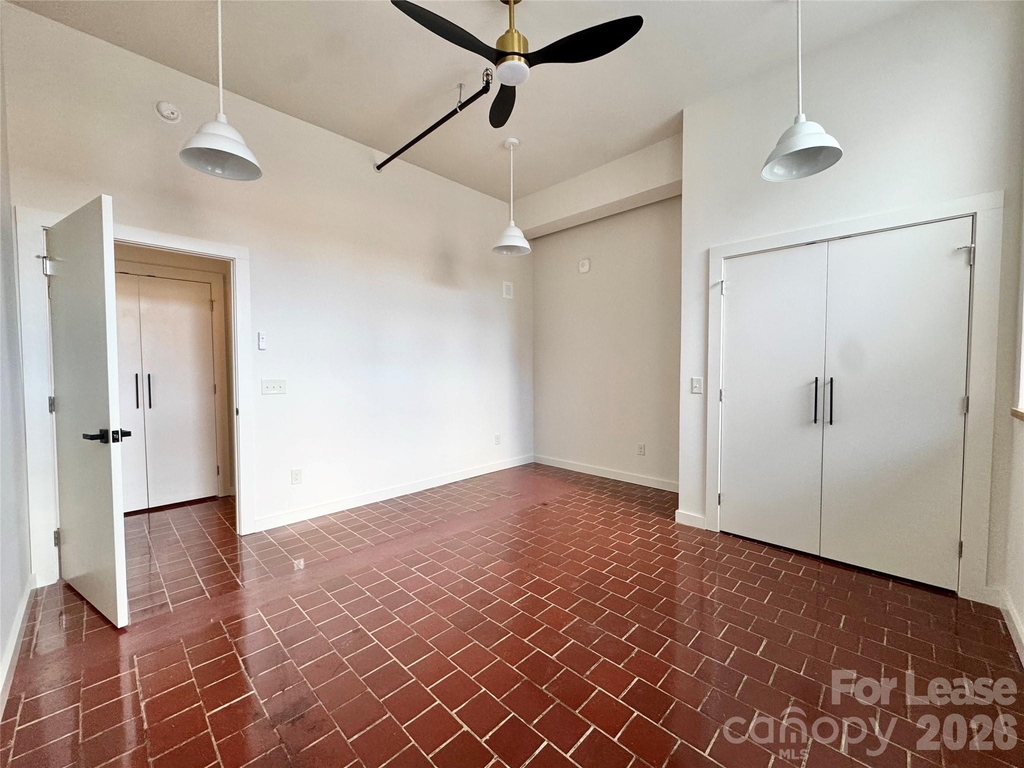 510 S College Street - Photo 16
