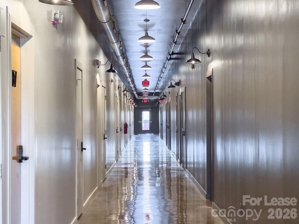 510 S College Street - Photo 1