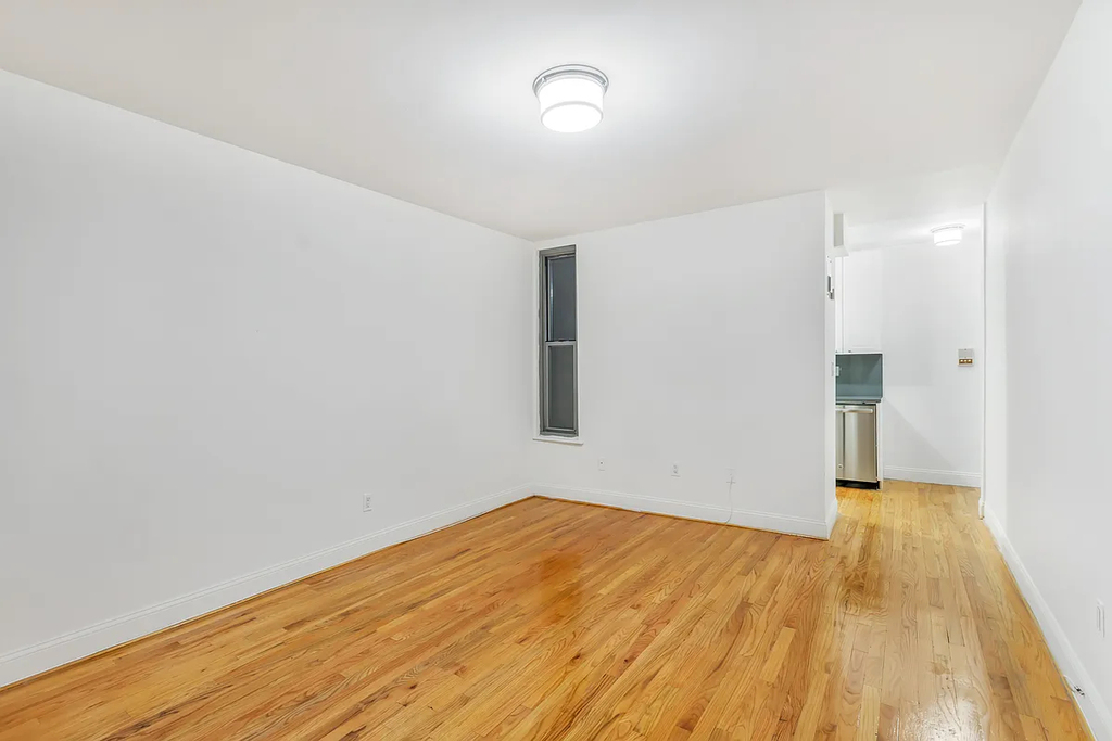 31st Street and Park Ave - Photo 1