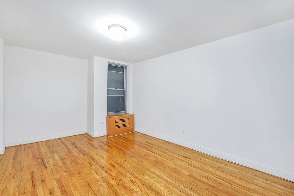 31st Street and Park Ave - Photo 2