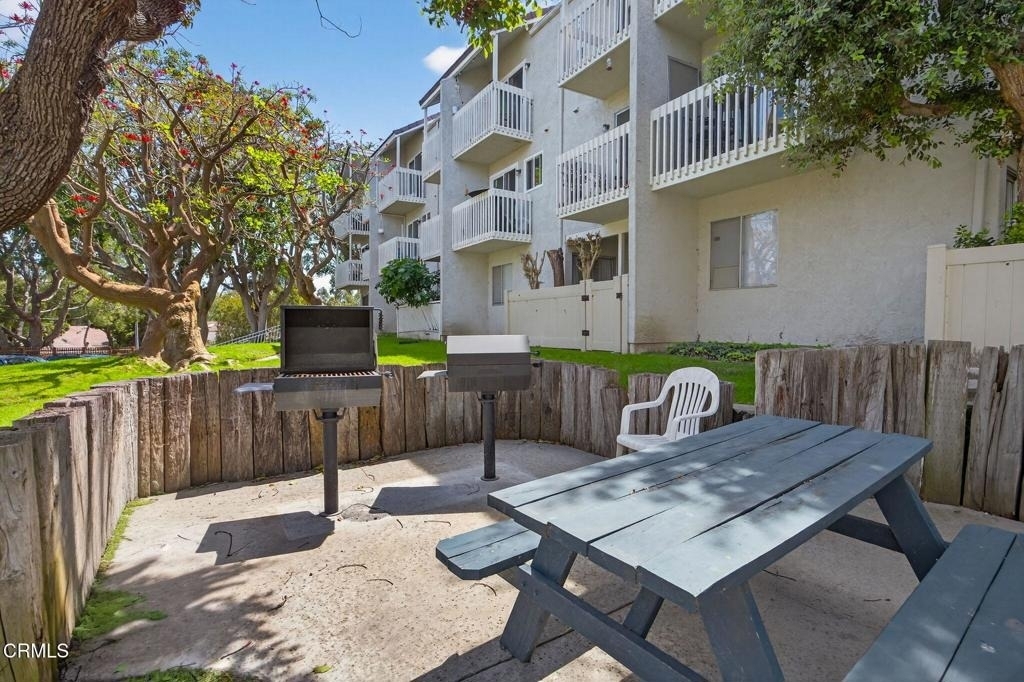 225 S Ventura Road - Photo 18