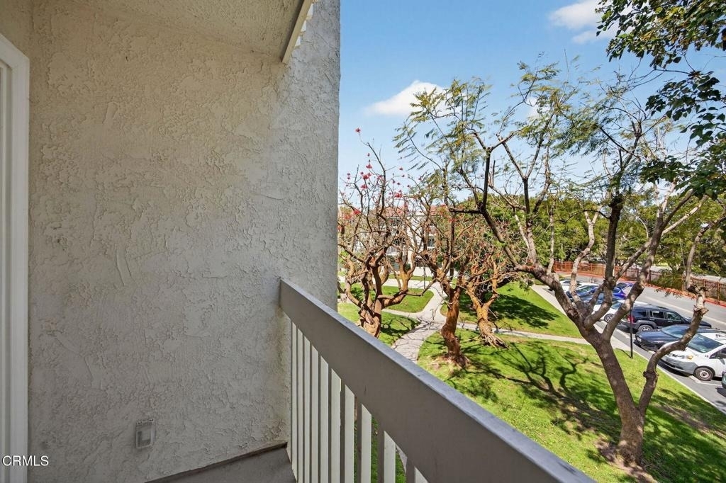 225 S Ventura Road - Photo 9