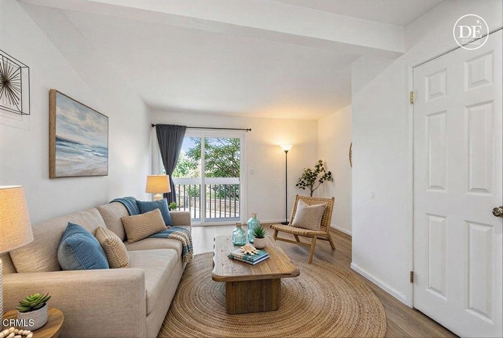225 S Ventura Road - Photo 2