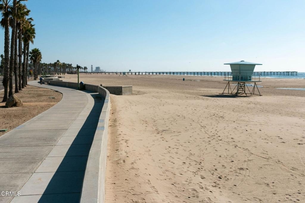 225 S Ventura Road - Photo 22
