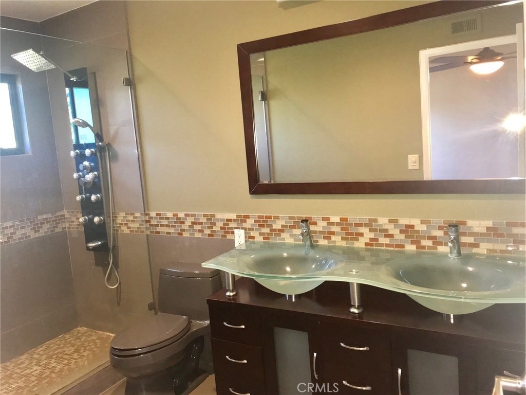 17807 Devonshire Street - Photo 16