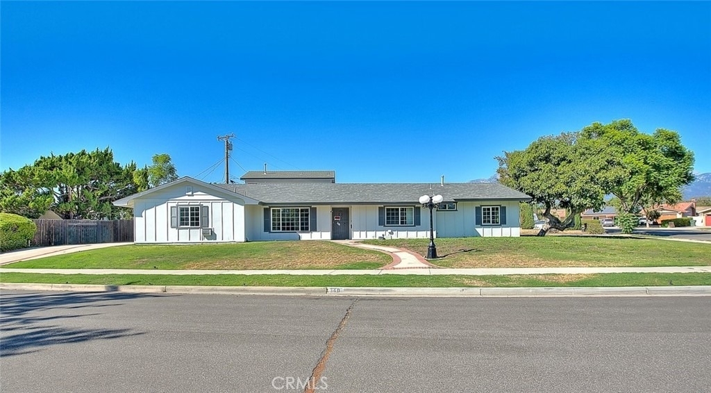 340 W Caroline Street - Photo 0