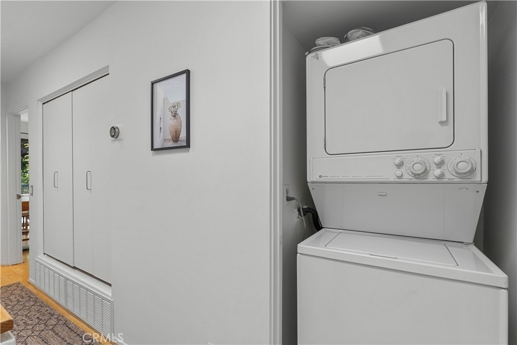 3880 Fredonia Drive - Photo 13