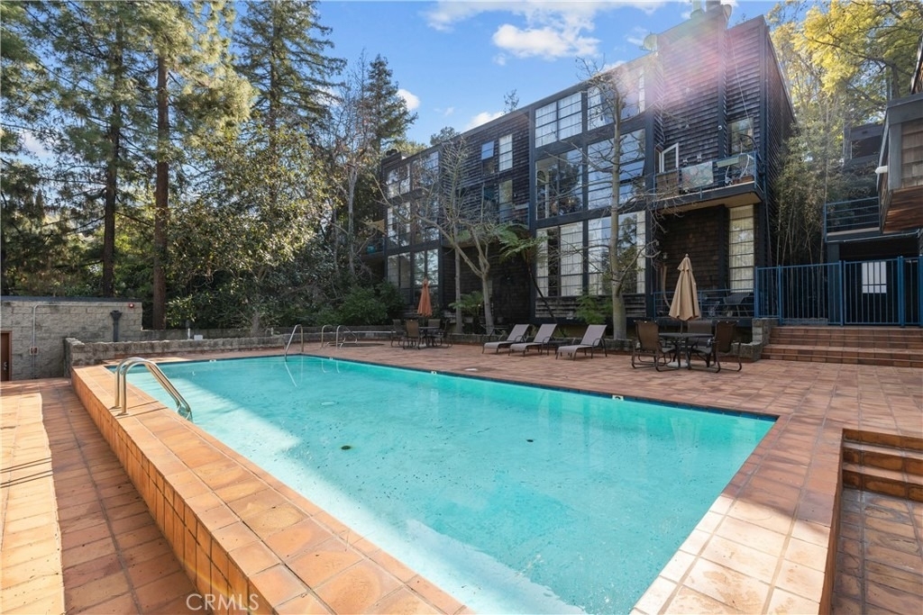 3880 Fredonia Drive - Photo 14