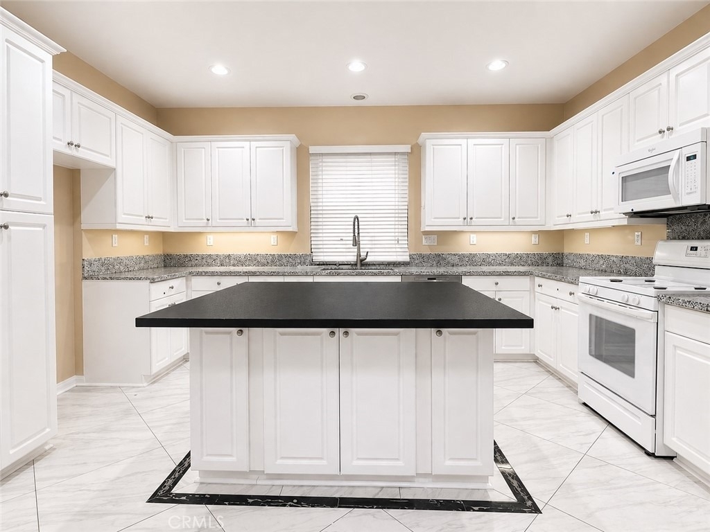 2365 W Canopy - Photo 2