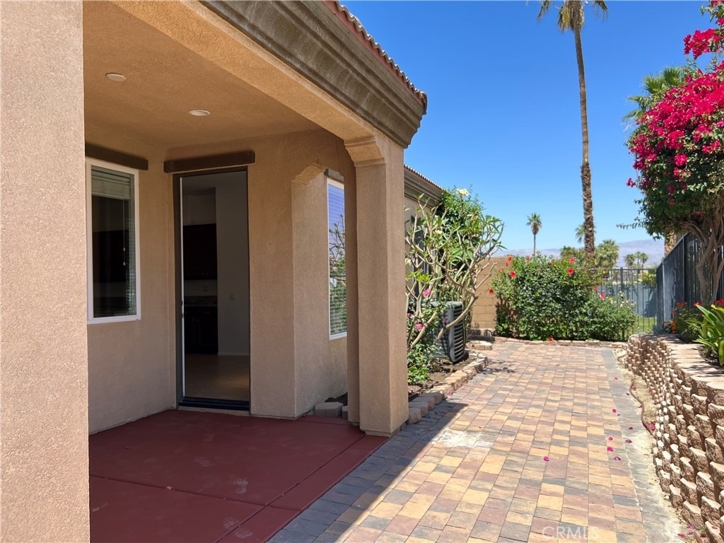 77184 California Drive - Photo 4