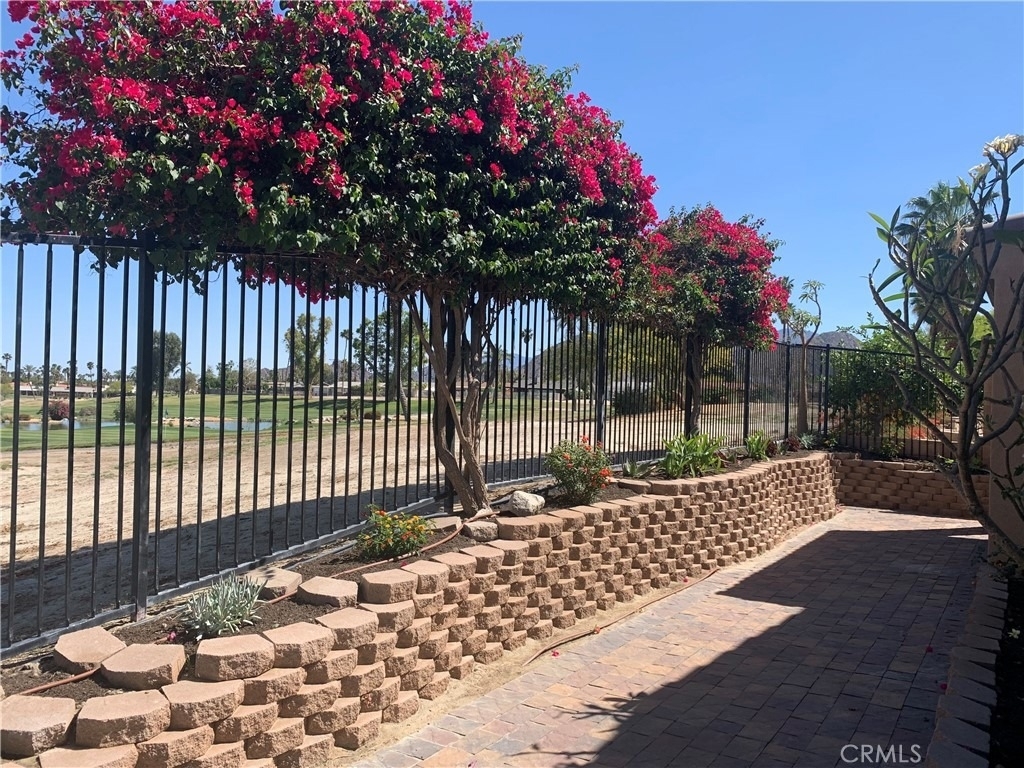 77184 California Drive - Photo 6